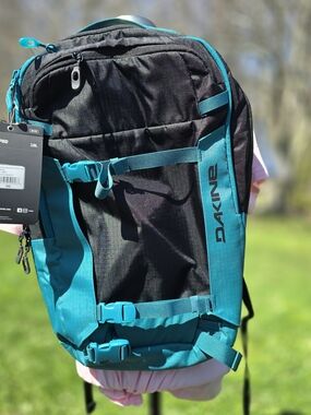 Dakine Mission Pro 18L Backpack NWT Deep Lake Black Teal Ski Snow Travel Pack